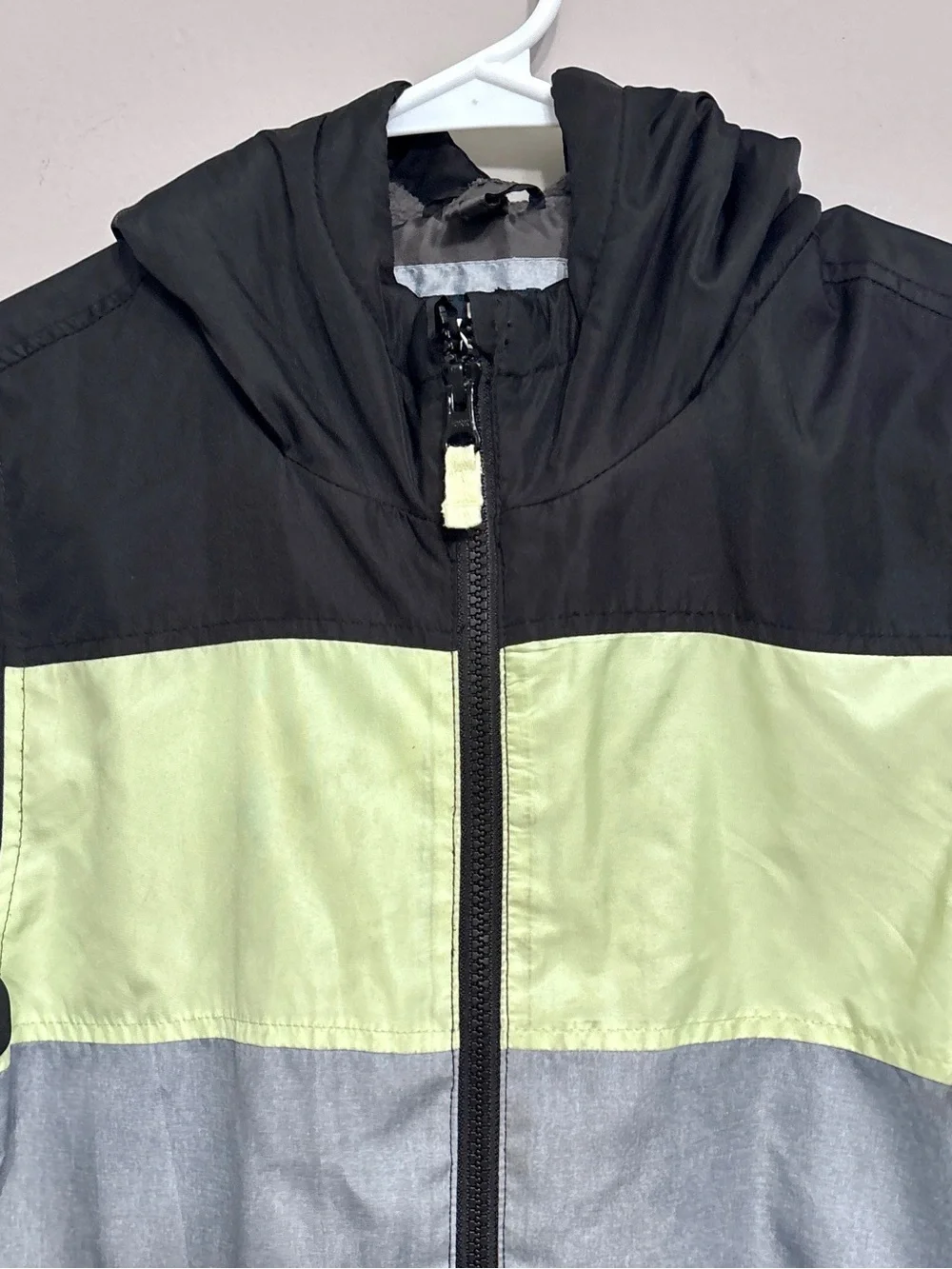 OshKosh B'gosh Colorblock Hooded Jacket Size 8 Windbreaker Black, Lime, and Gray